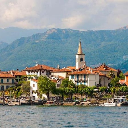 Breathtaking Lake View In The Heart Of Stresa Bagian luar foto